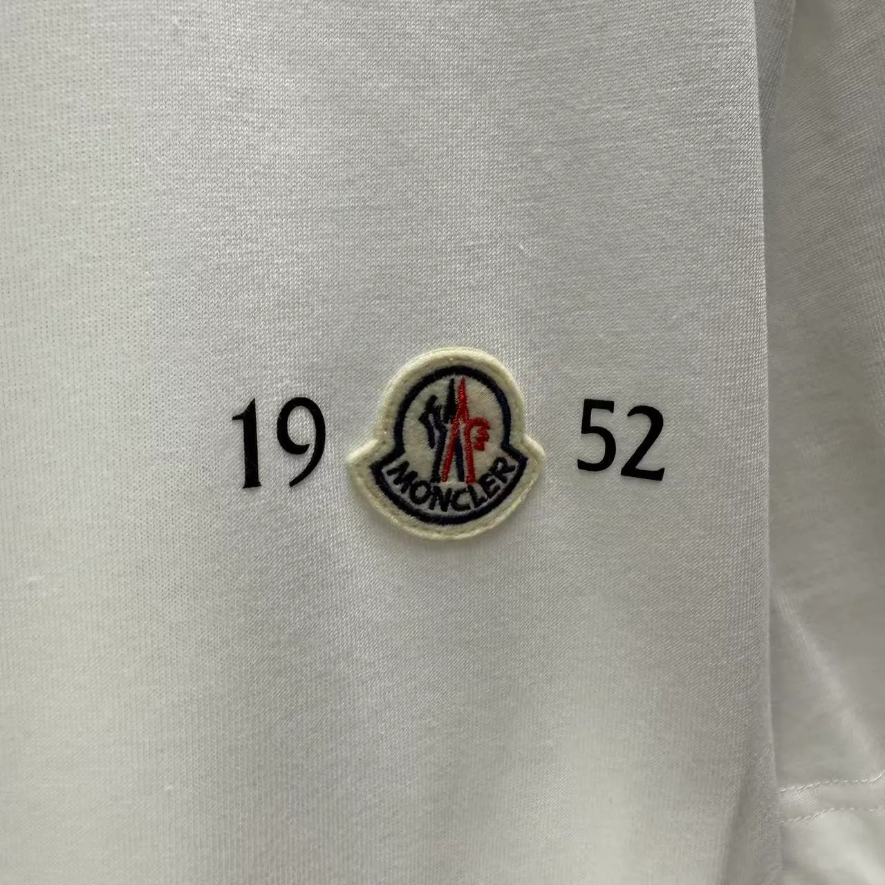 MONCL* * 2026 New Arrival T logo + ：Black White Dark Blue Brown Sizes：S M L XL XXL